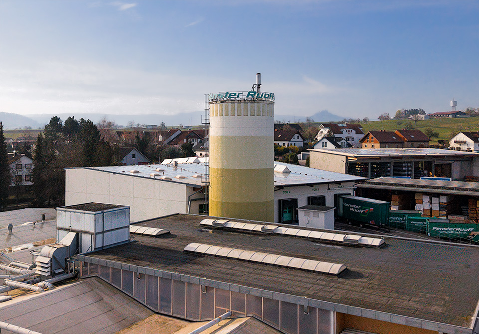 Das “Fenster Ruoff Holz-Silo”